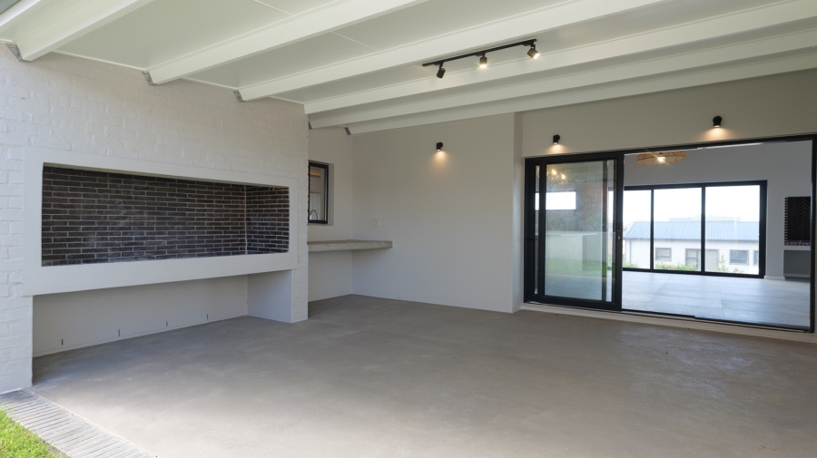 3 Bedroom Property for Sale in Suiderstrand Western Cape